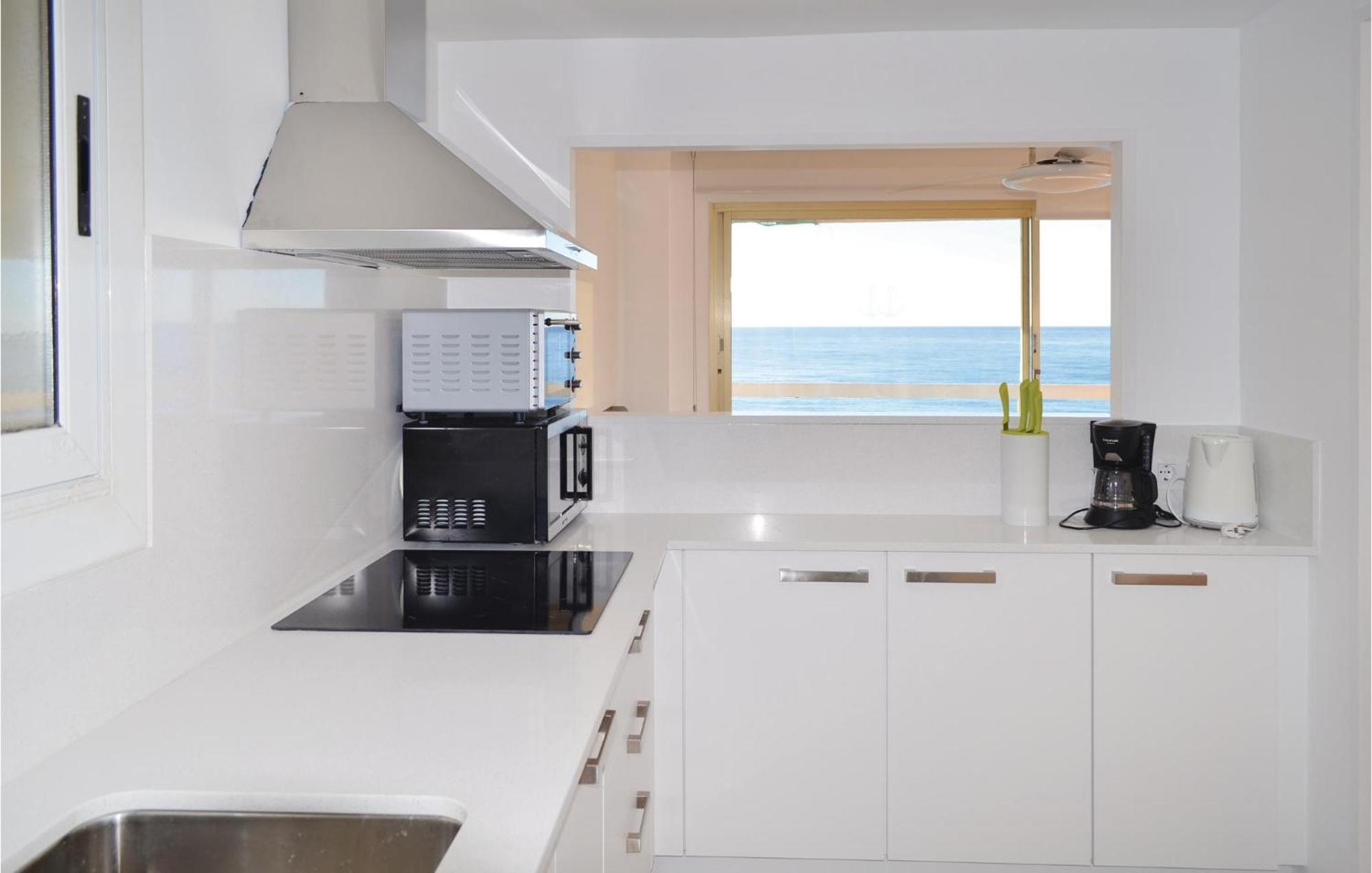 3 Bedroom Beautiful Apartment In Lloret De Mar Eksteriør billede